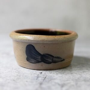 Vintage 1990s Rowe Pottery Works shallow crock blue leaves 4.25" x 2"